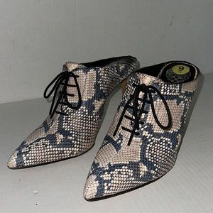 VINCE CAMUTO HIGH HEELS CLOGS